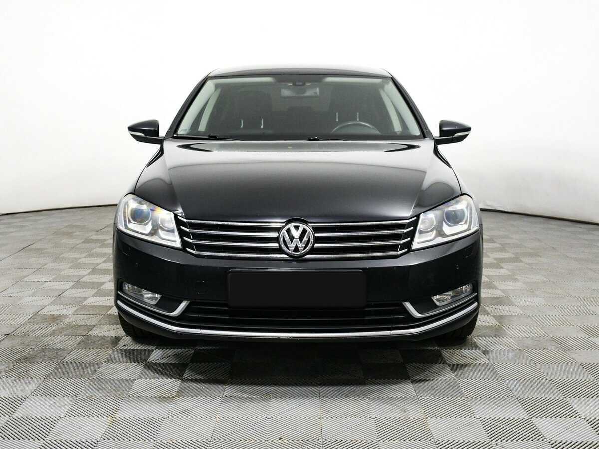 Volkswagen Passat с пробегом — 2013 год. Фото: #1