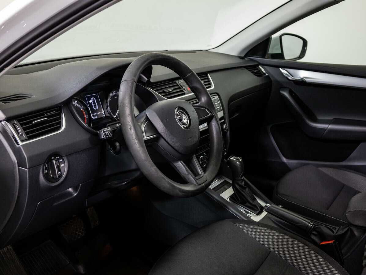 Skoda Octavia с пробегом — 2019 год. Фото: #8