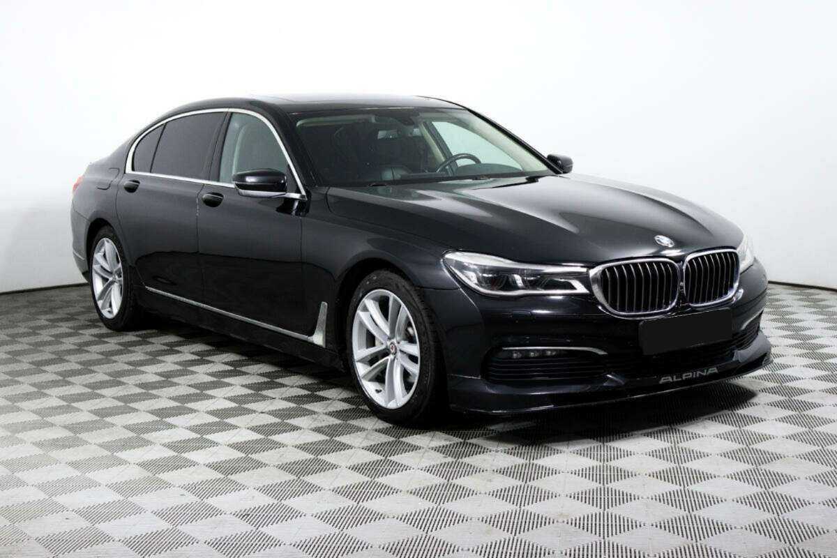 BMW 7 серии с пробегом — 2017 год. Фото: #2