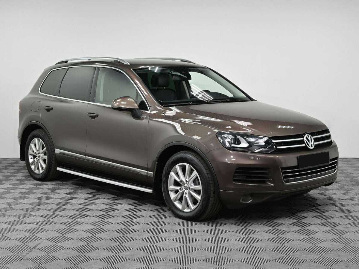 Volkswagen Touareg с пробегом — 2013 год. Фото: #2