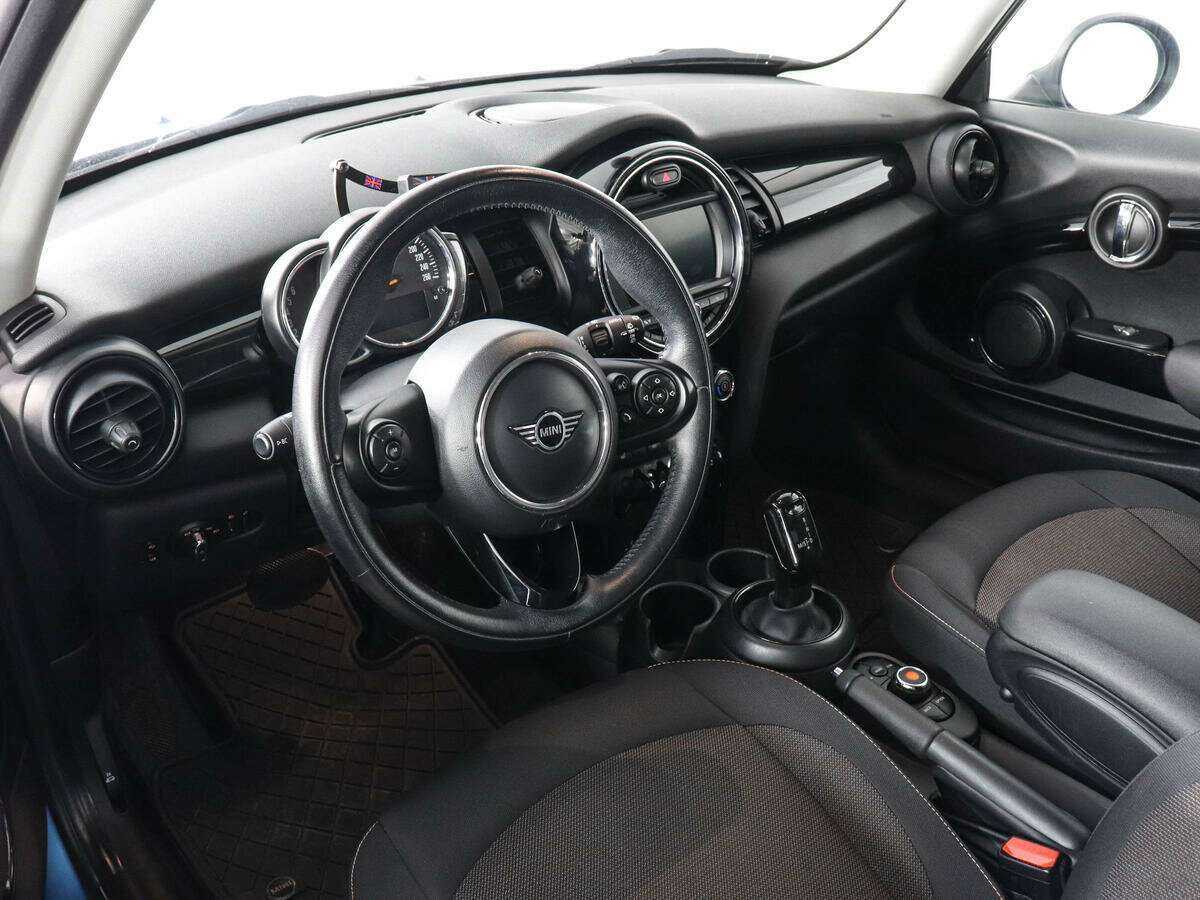 Mini Hatch с пробегом — 2018 год. Фото: #8