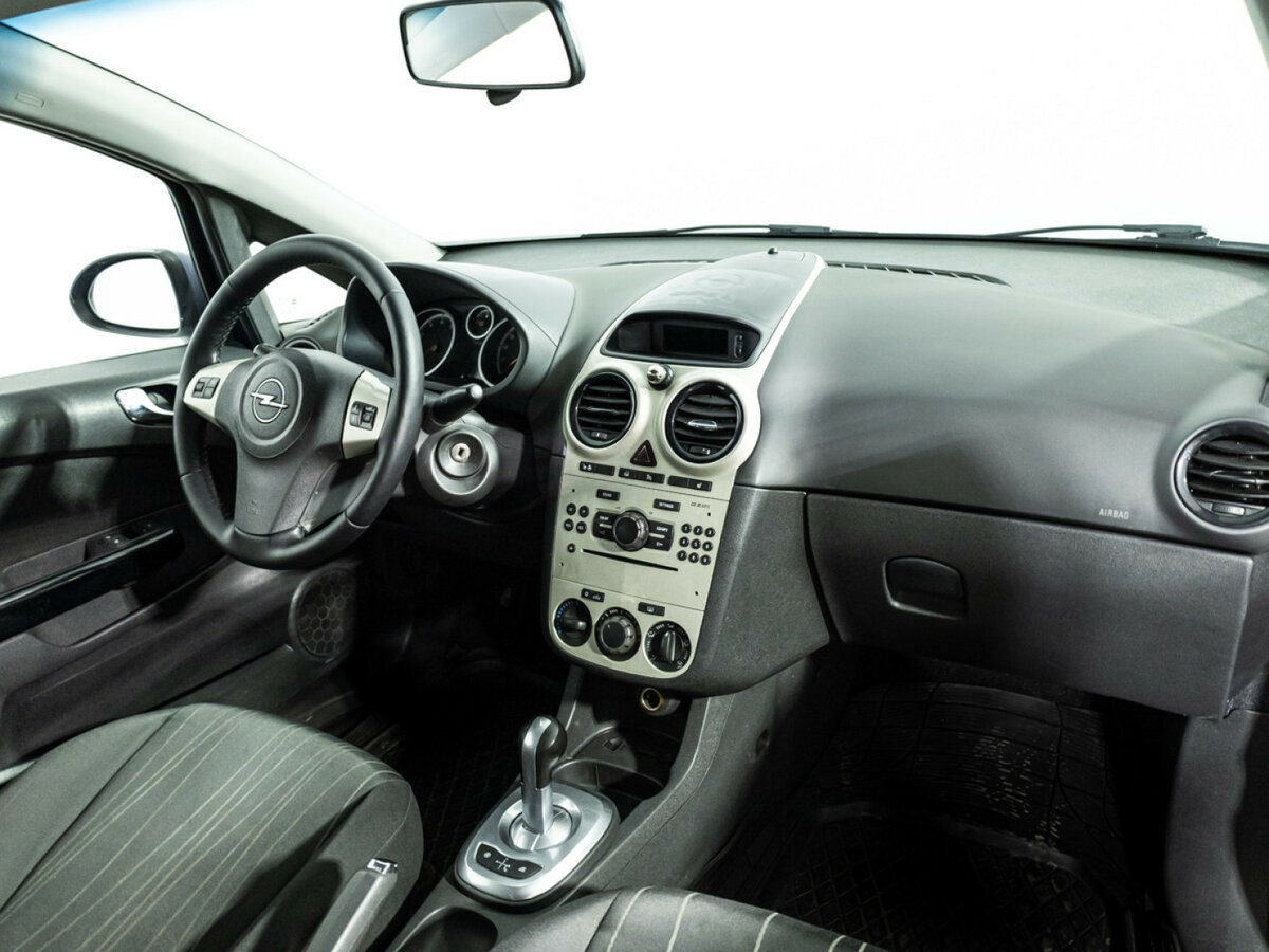 Opel Corsa с пробегом — 2007 год. Фото: #8