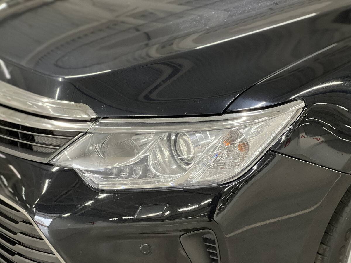 Toyota Camry с пробегом — 2015 год. Фото: #16