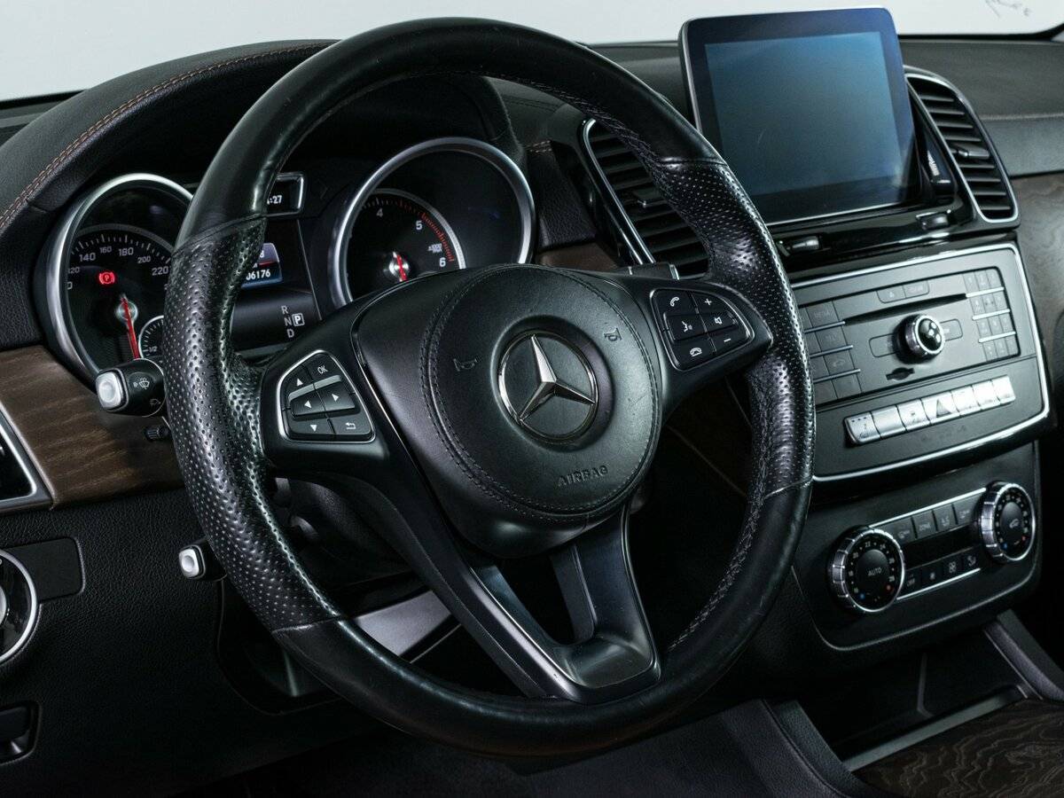 Mercedes-Benz GLS с пробегом — 2016 год. Фото: #17