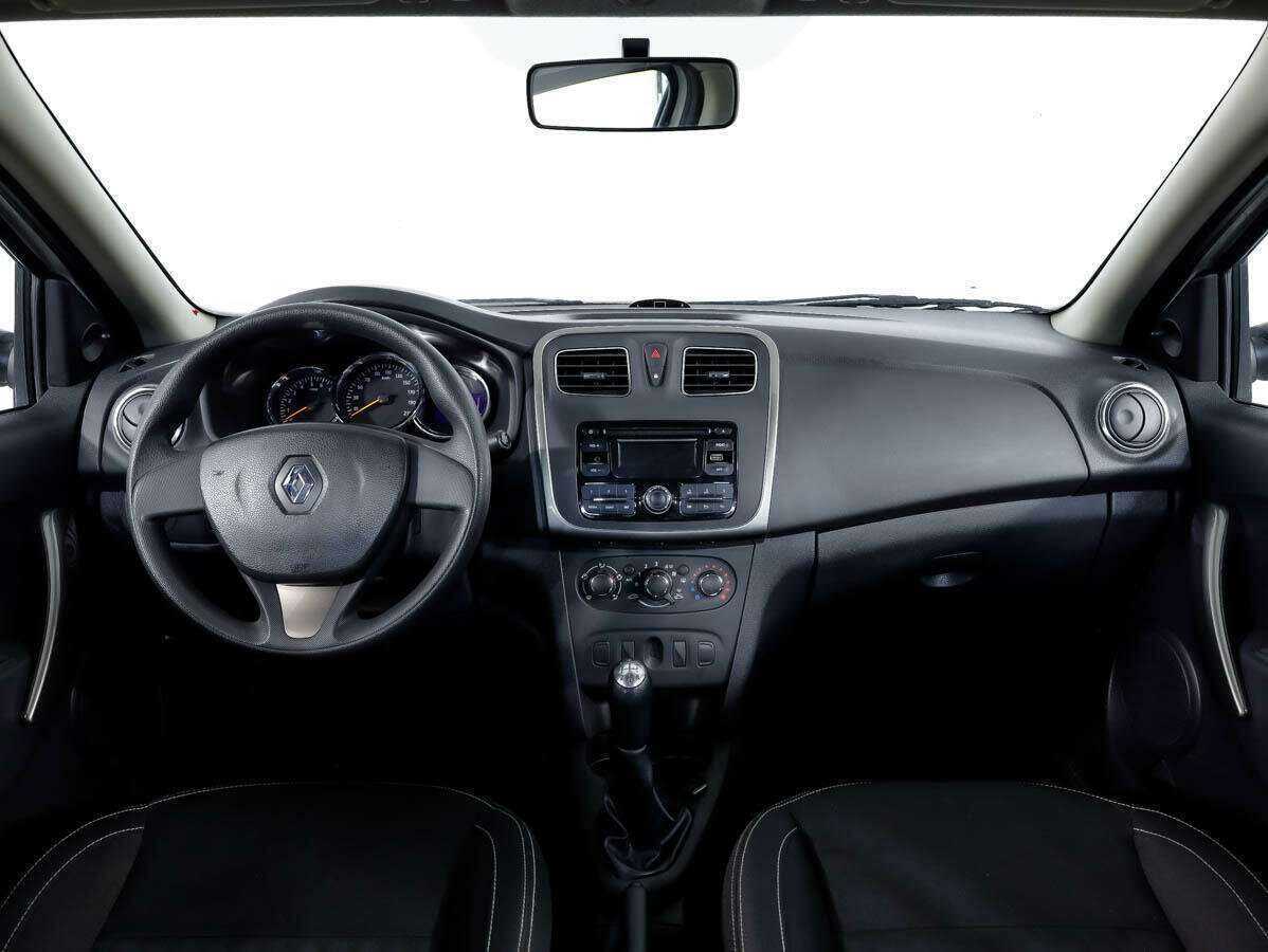 Renault Logan с пробегом — 2014 год. Фото: #8