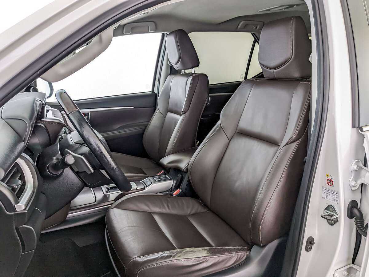 Toyota Fortuner с пробегом — 2019 год. Фото: #15