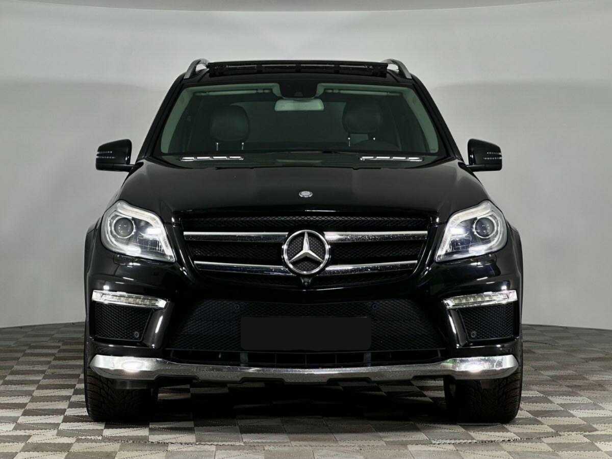 Mercedes-Benz GL-Класс с пробегом — 2015 год. Фото: #2