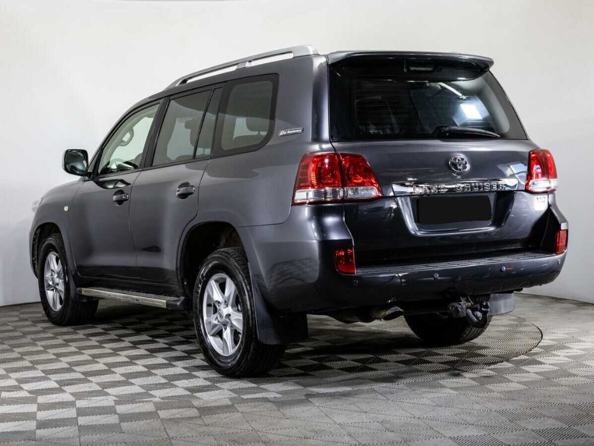 Toyota Land Cruiser с пробегом — 2011 год. Фото: #6
