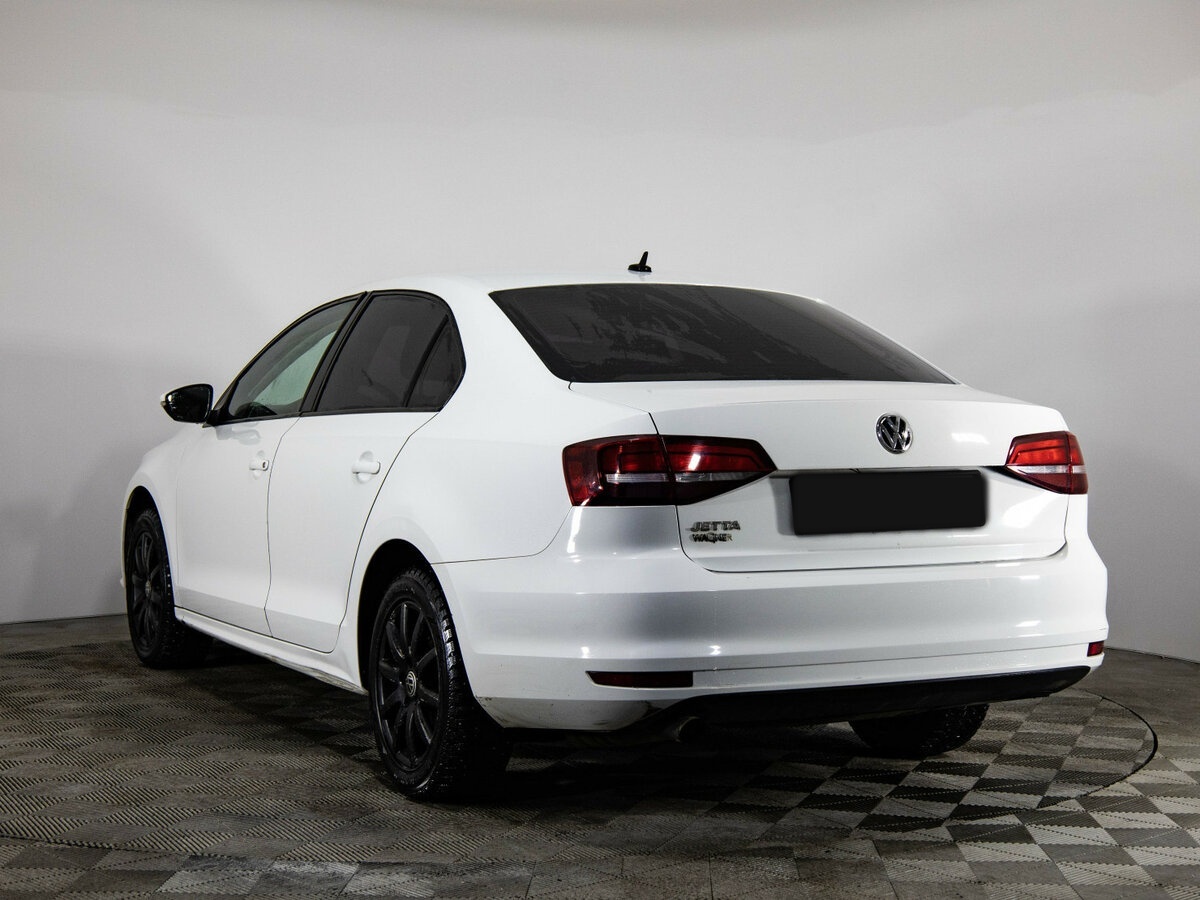 Volkswagen Jetta с пробегом — 2016 год. Фото: #5