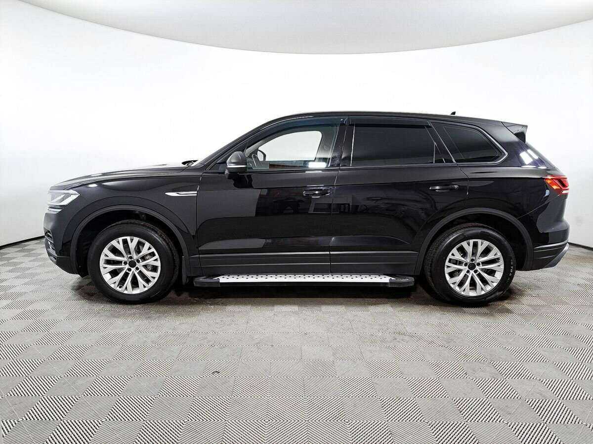Volkswagen Touareg с пробегом — 2018 год. Фото: #7