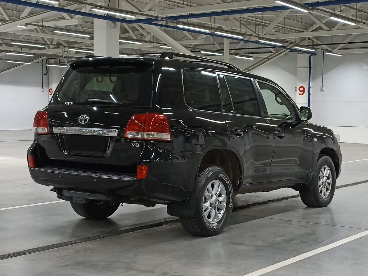 Toyota Land Cruiser с пробегом — 2009 год. Фото: #4