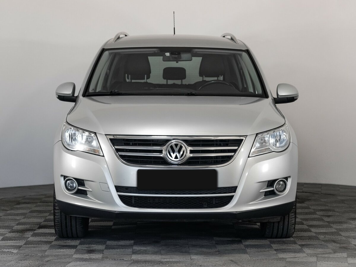 Volkswagen Tiguan с пробегом — 2010 год. Фото: #1