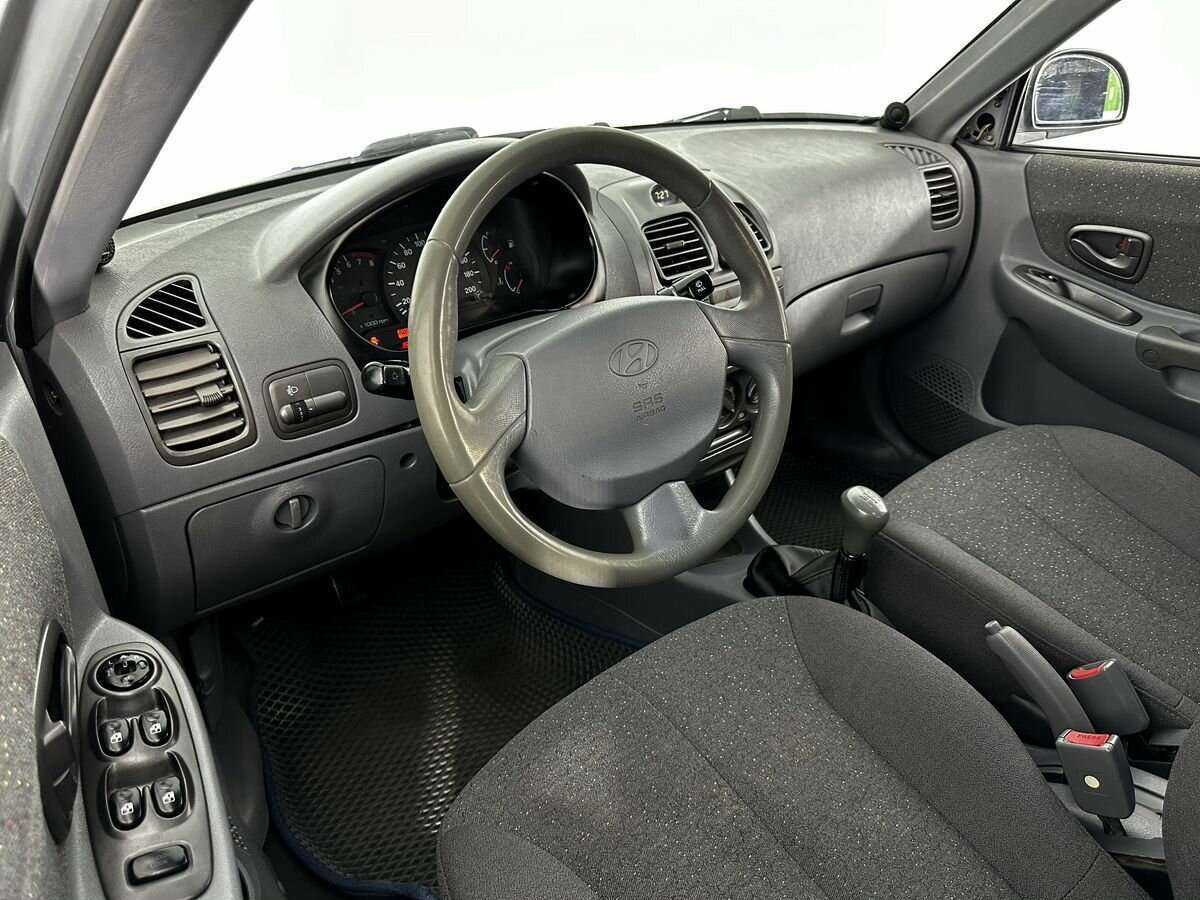 Hyundai Accent с пробегом — 2004 год. Фото: #5