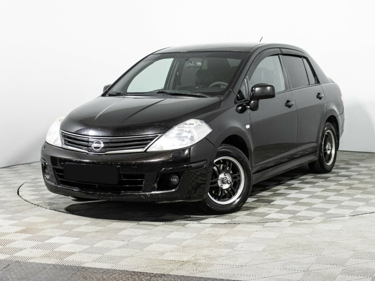 Nissan Tiida с пробегом — 2010 год. Посмотреть фото