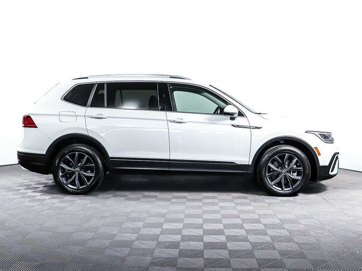 Volkswagen Tiguan с пробегом — 2022 год. Фото: #3