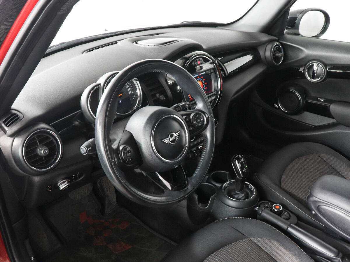 Mini Hatch с пробегом — 2019 год. Фото: #8