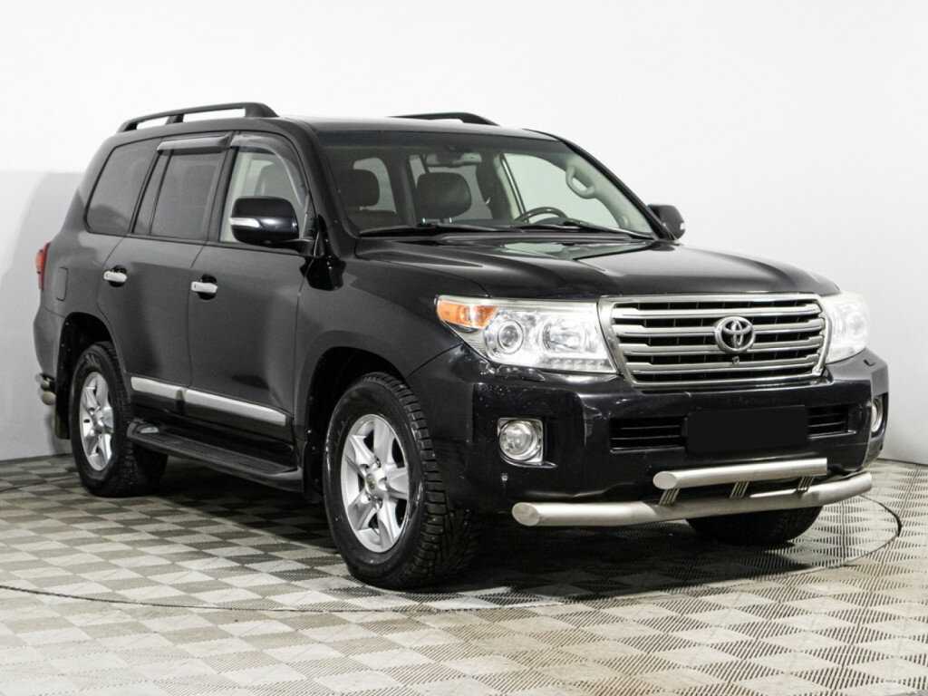 Toyota Land Cruiser с пробегом — 2013 год. Фото: #2