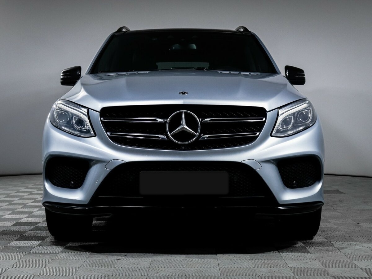 Mercedes-Benz GLE с пробегом — 2017 год. Фото: #1