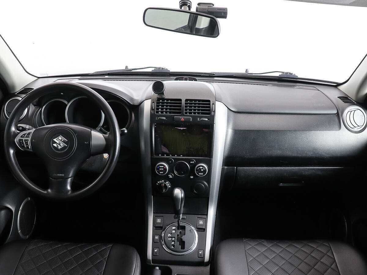 Suzuki Grand Vitara с пробегом — 2010 год. Фото: #10