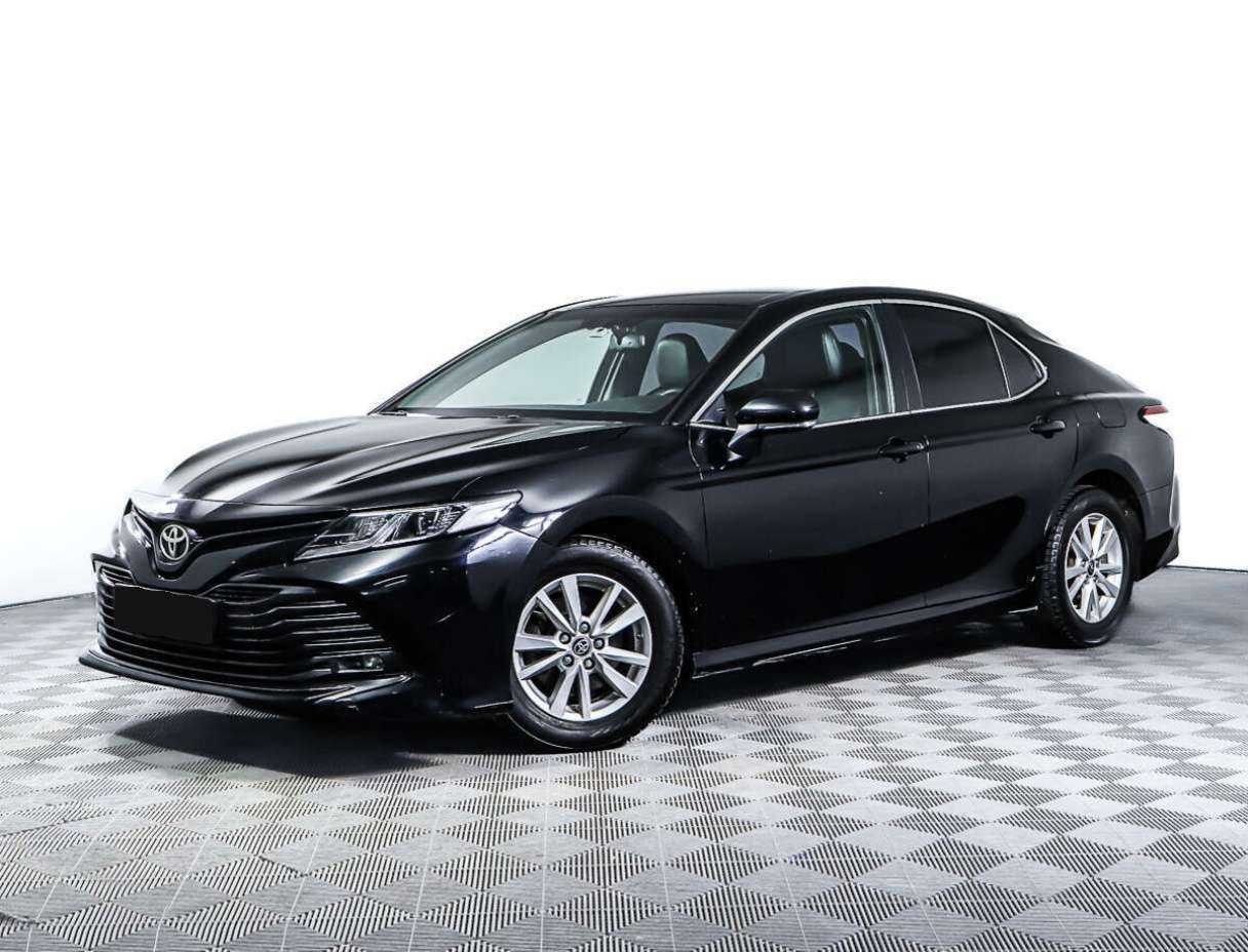 Toyota Camry с пробегом — 2020 год. Посмотреть фото