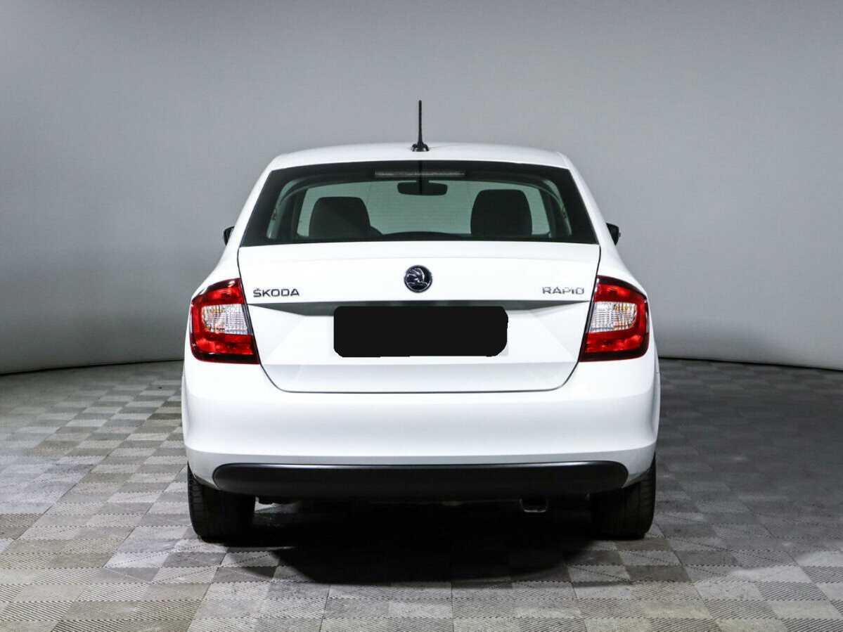Skoda Rapid с пробегом — 2019 год. Фото: #4