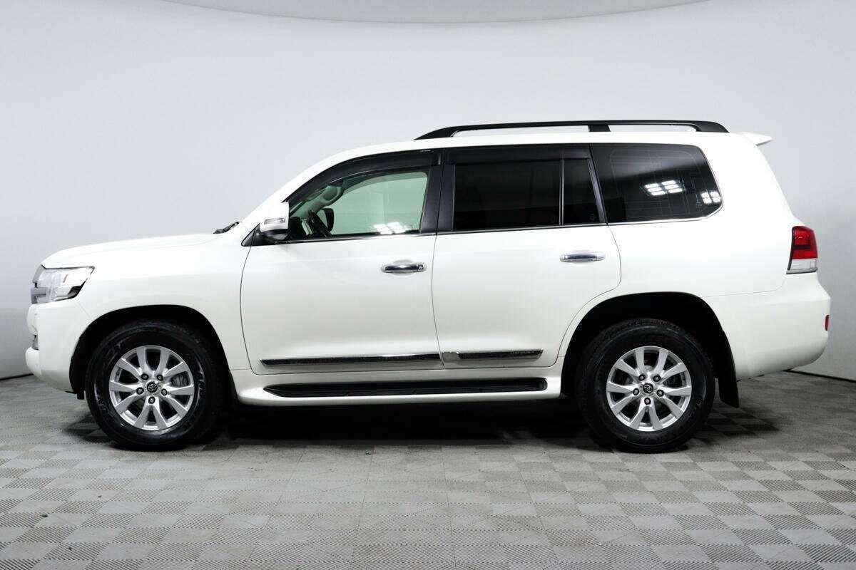 Toyota Land Cruiser с пробегом — 2016 год. Фото: #7
