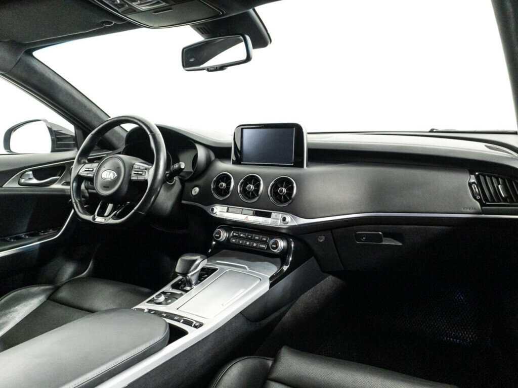 Kia Stinger с пробегом — 2018 год. Фото: #8