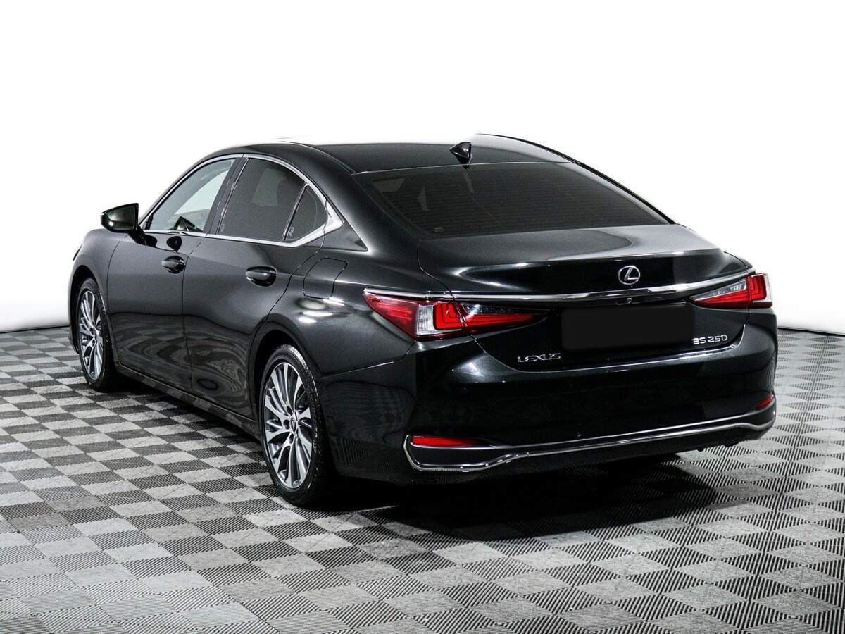 Lexus ES с пробегом — 2019 год. Фото: #6