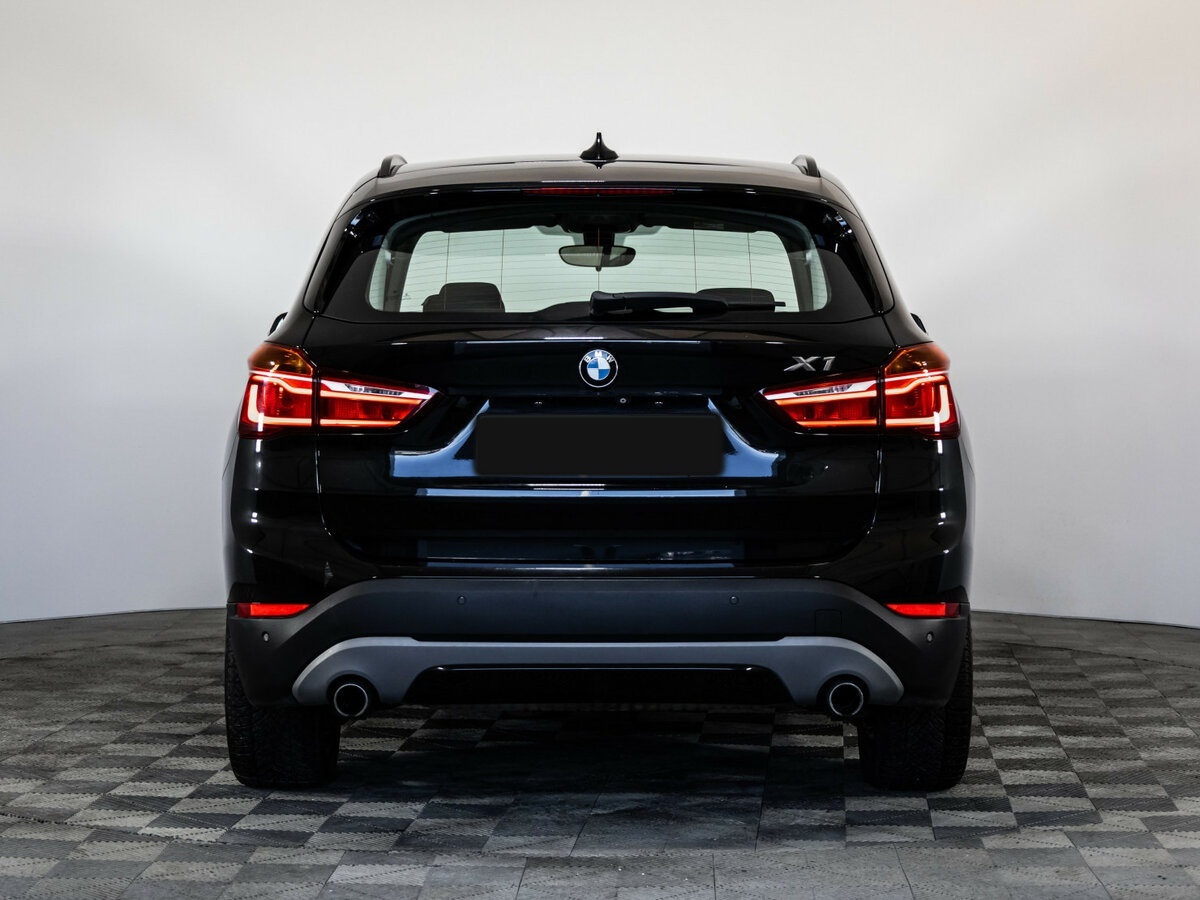 BMW X1 с пробегом — 2017 год. Фото: #5