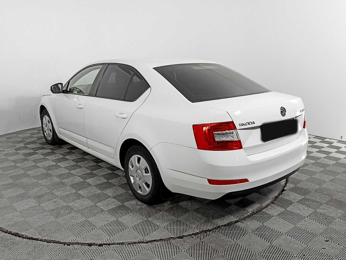 Skoda Octavia с пробегом — 2014 год. Фото: #6