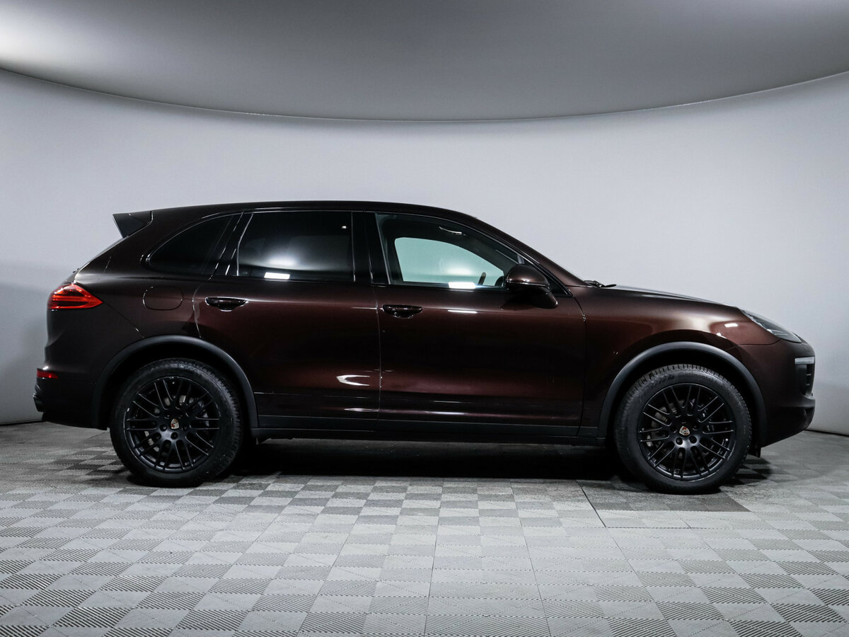 Porsche Cayenne с пробегом — 2015 год. Фото: #3