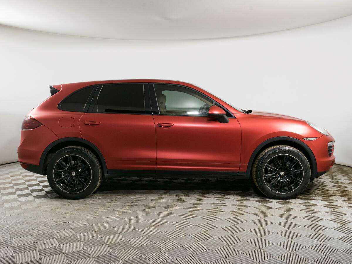 Porsche Cayenne с пробегом — 2012 год. Фото: #3