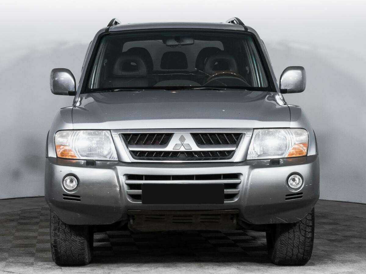Mitsubishi Pajero с пробегом — 2004 год. Фото: #1