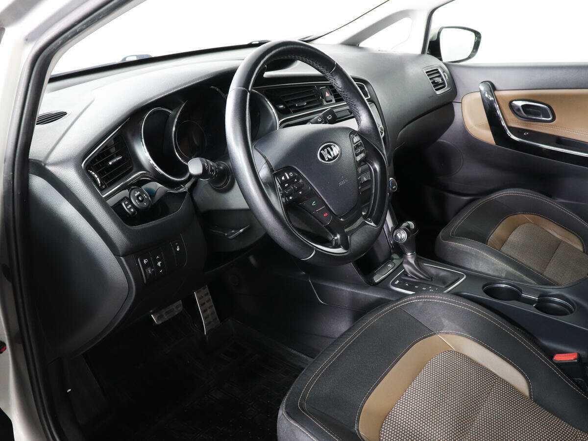 Kia Ceed с пробегом — 2016 год. Фото: #9