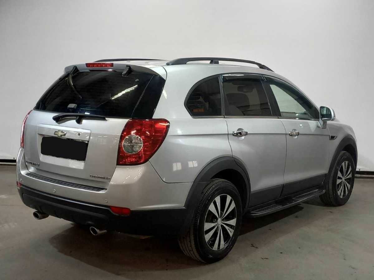 Chevrolet Captiva с пробегом — 2012 год. Фото: #5