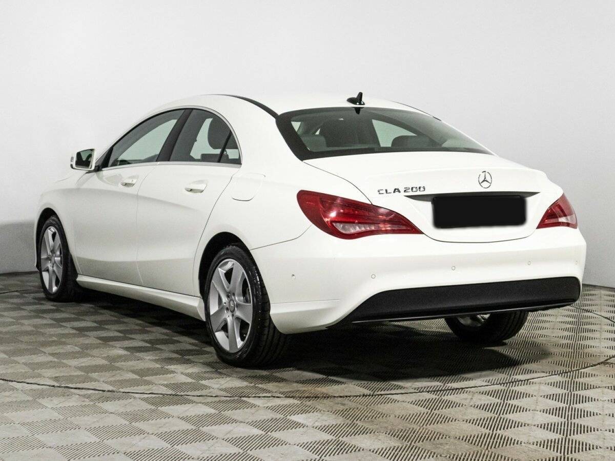 Mercedes-Benz CLA с пробегом — 2015 год. Фото: #6