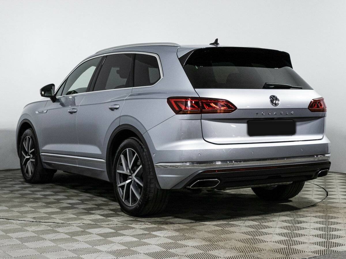 Volkswagen Touareg с пробегом — 2020 год. Фото: #6