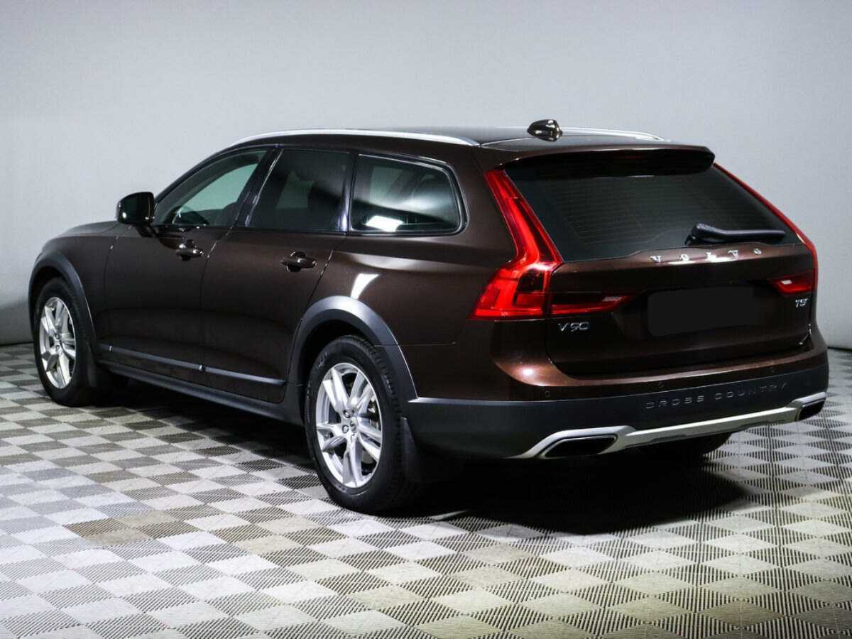 Volvo V90 Cross Country с пробегом — 2018 год. Фото: #5