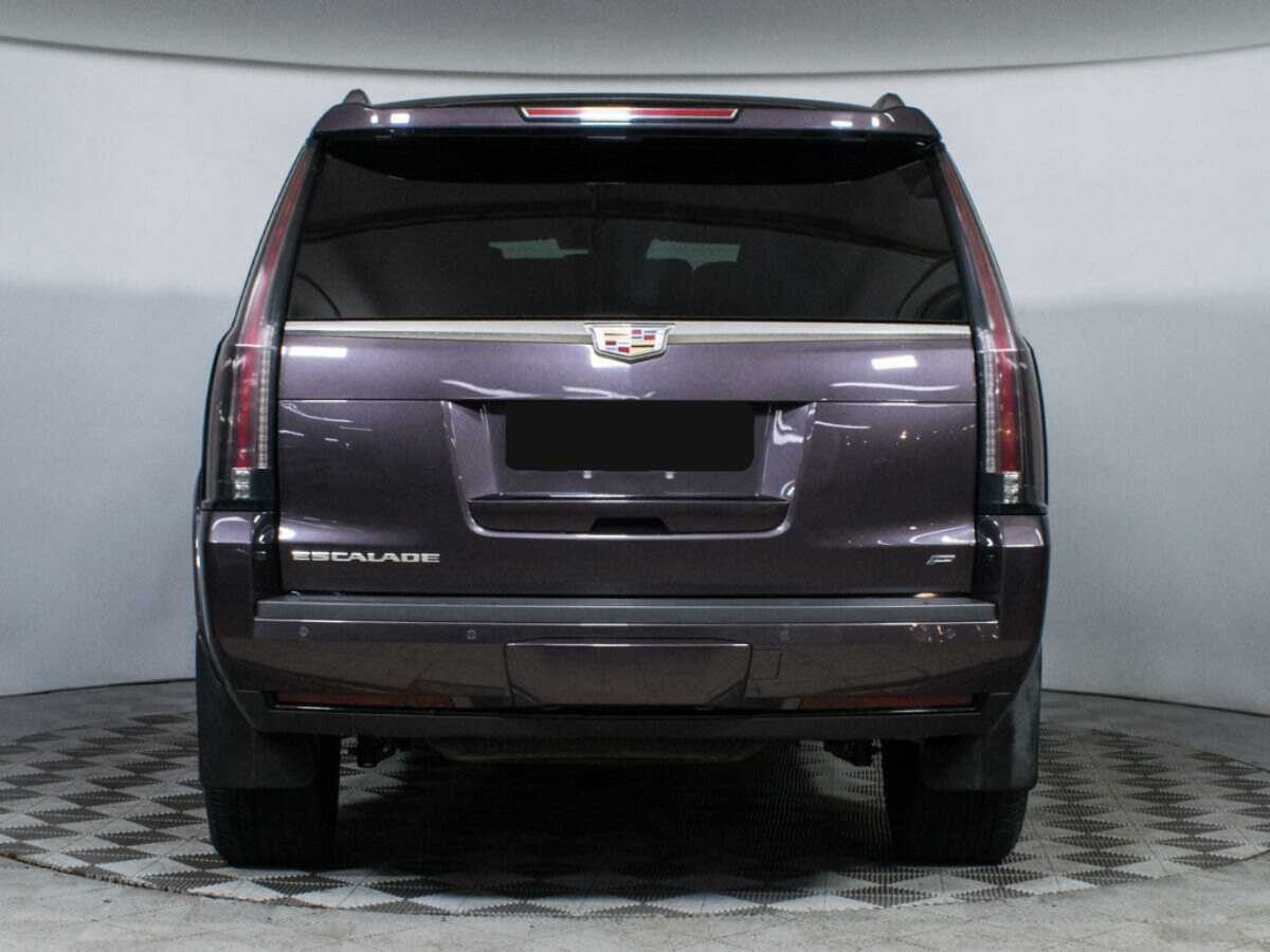 Cadillac Escalade с пробегом — 2015 год. Фото: #5