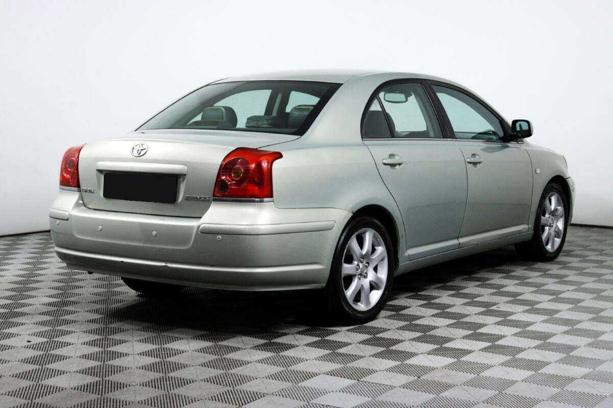 Toyota Avensis с пробегом — 2005 год. Фото: #4