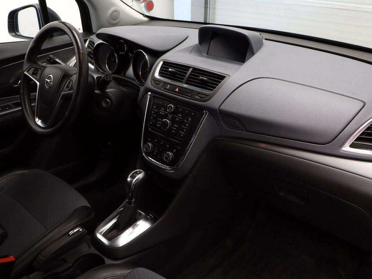 Opel Mokka с пробегом — 2014 год. Фото: #6