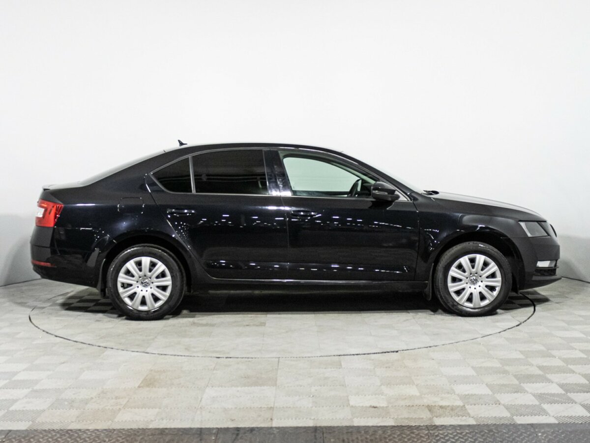 Skoda Octavia с пробегом — 2018 год. Фото: #3