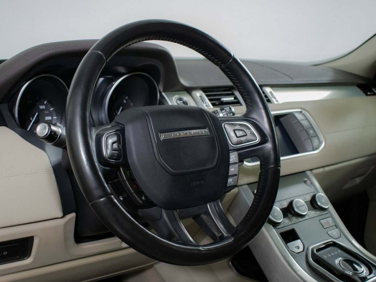 Land Rover Range Rover Evoque с пробегом — 2017 год. Фото: #10