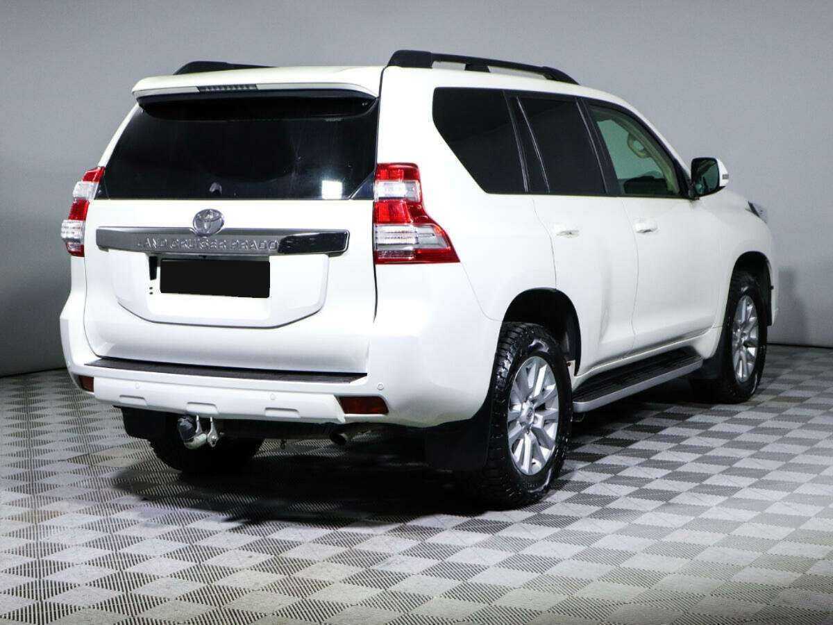 Toyota Land Cruiser Prado с пробегом — 2015 год. Фото: #3