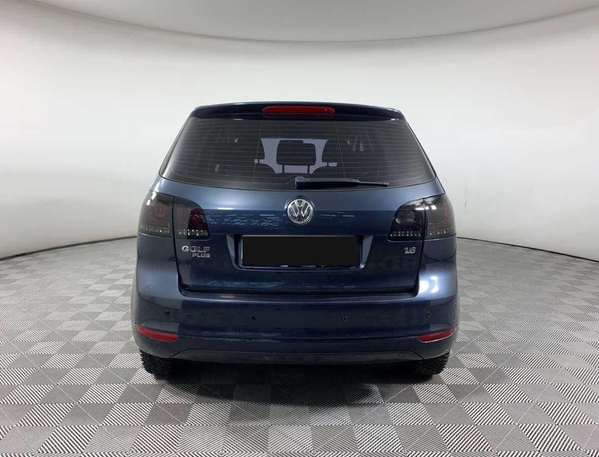 Volkswagen Golf Plus с пробегом — 2010 год. Фото: #5