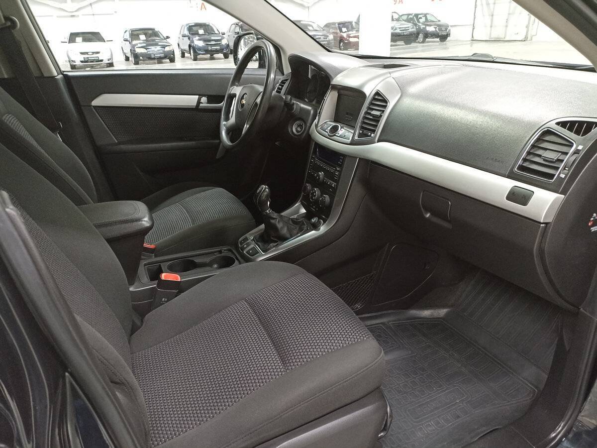 Chevrolet Captiva с пробегом — 2013 год. Фото: #10