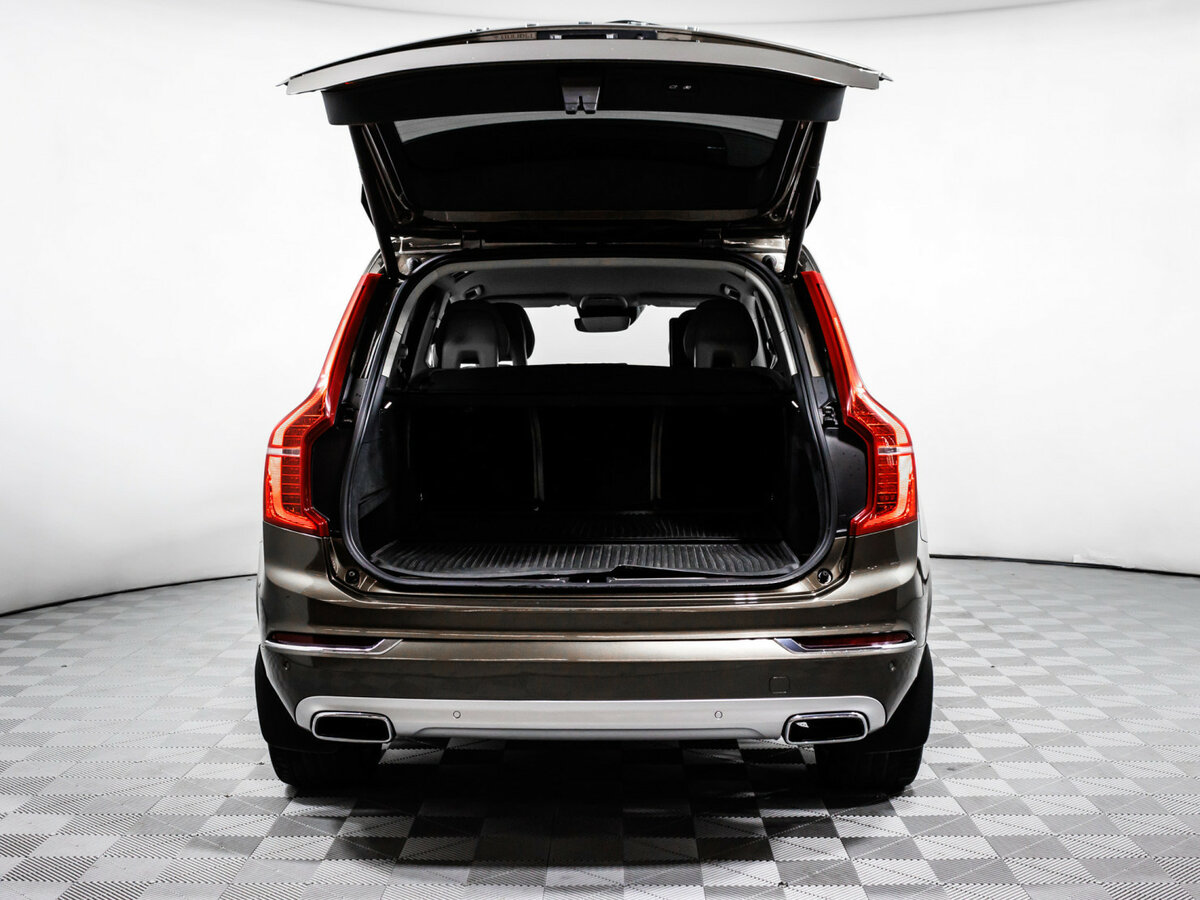 Volvo XC90 с пробегом — 2017 год. Фото: #11