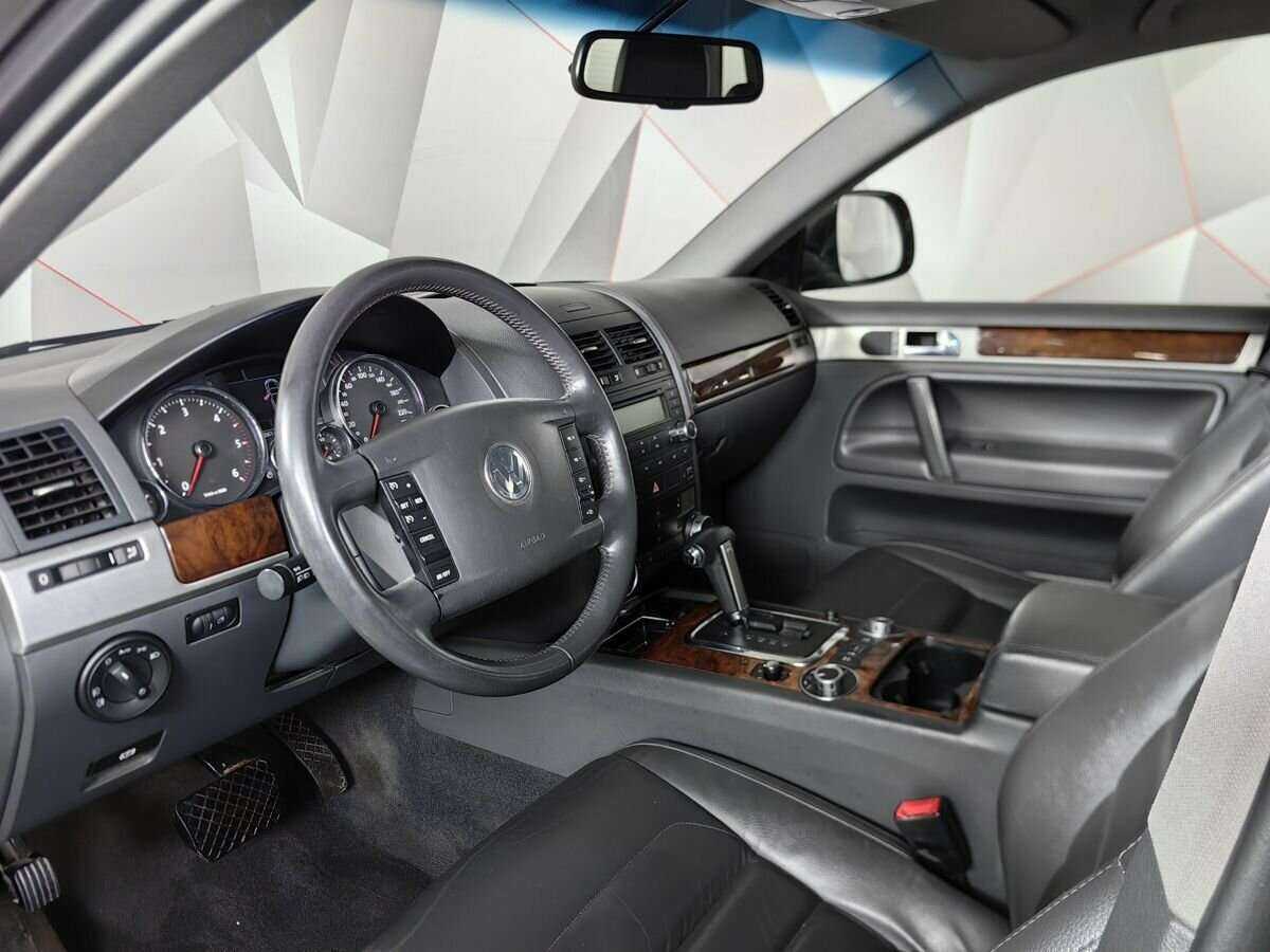 Volkswagen Touareg с пробегом — 2010 год. Фото: #13