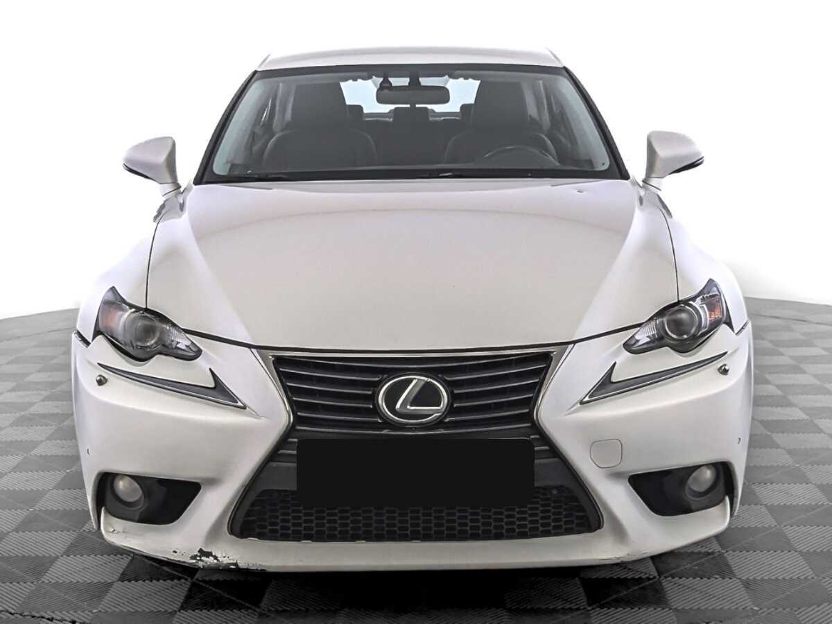 Lexus IS с пробегом — 2014 год. Фото: #1