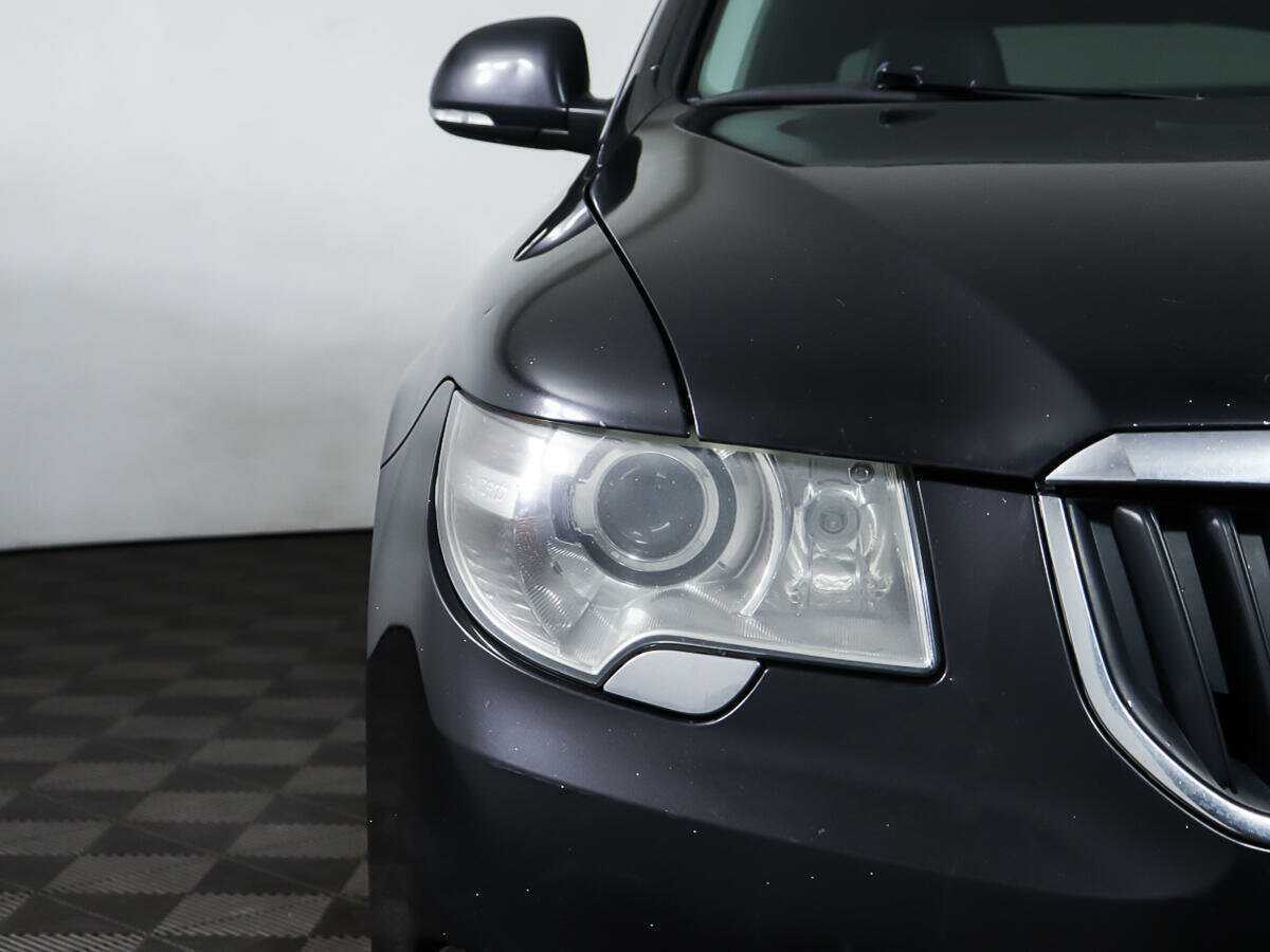 Skoda Superb с пробегом — 2012 год. Фото: #20